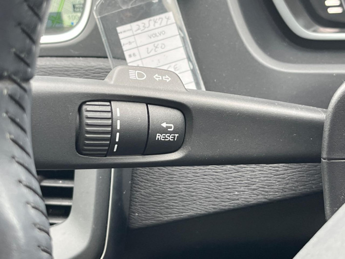 2015 Volvo V40 DBA-MB4164T (UW-6a190518b428d)[7]