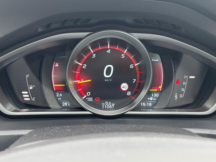 2015 Volvo V40 DBA-MB4164T (UW-6a190518b428d)[4]