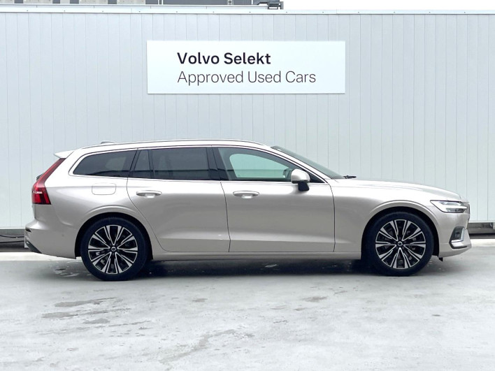 2023 Volvo V60 5AA-ZB420TM (UW-6a19051cb9f02)[11]