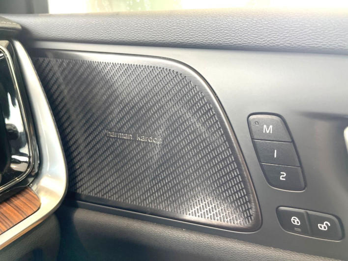 2023 Volvo V60 5AA-ZB420TM (UW-6a19051cb9f02)[18]