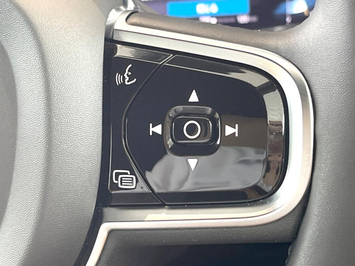 2023 Volvo V60 5AA-ZB420TM (UW-6a19051cb9f02)[15]