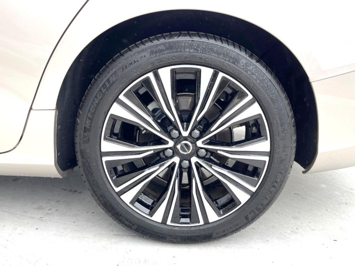 2023 Volvo V60 5AA-ZB420TM (UW-6a19051cb9f02)[5]