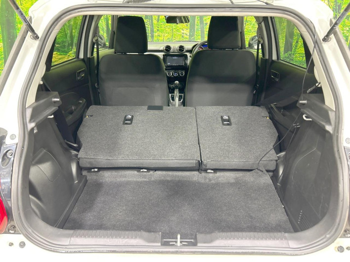2017 Suzuki Swift DBA-ZC83S (UW-6a1905221a373)[25]