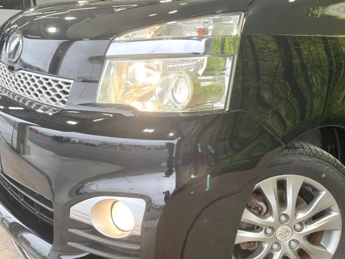 2013 Toyota Voxy DBA-ZRR70W (UW-6a19052862e62)[12]