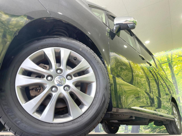 2013 Toyota Voxy DBA-ZRR70W (UW-6a19052862e62)[15]