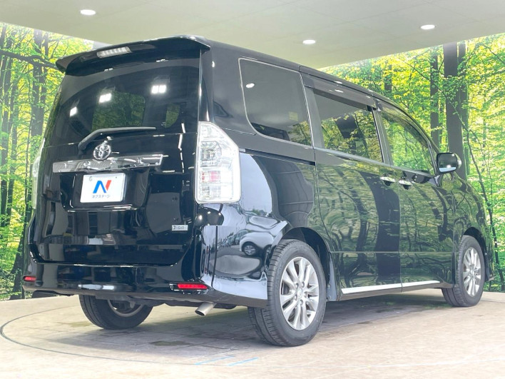 2013 Toyota Voxy DBA-ZRR70W (UW-6a19052862e62)[8]