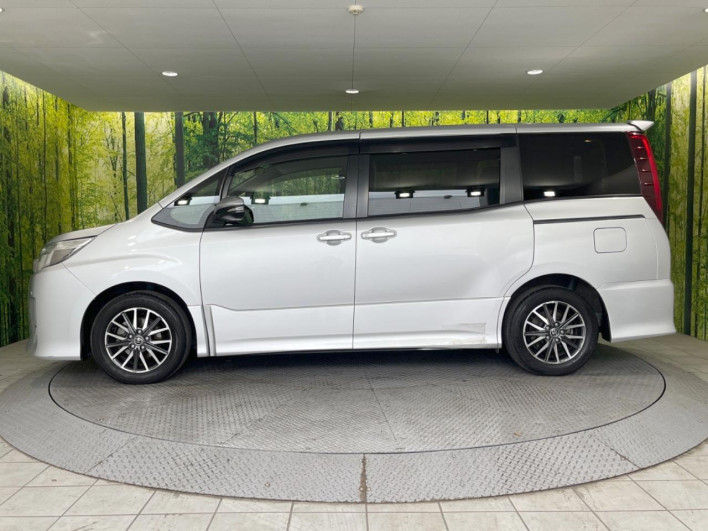 2016 Toyota Noah DBA-ZRR80W (UW-6a190529748ba)[5]