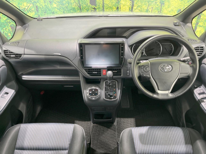2016 Toyota Noah DBA-ZRR80W (UW-6a190529748ba)[14]