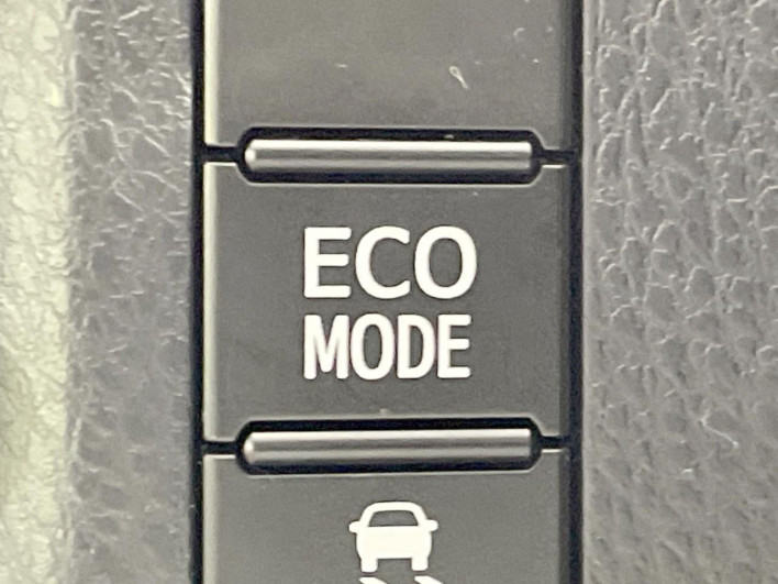 2014 Toyota Noah DBA-ZRR85G (UW-6a1905337839e)[24]