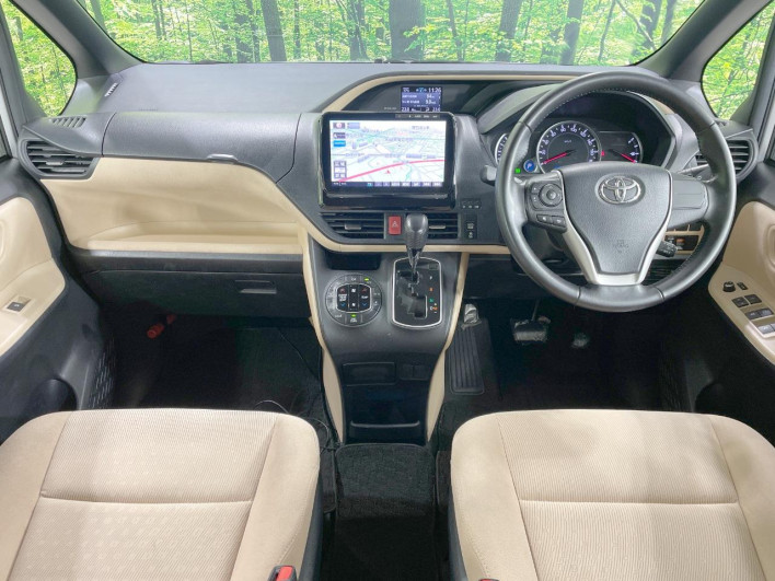 2014 Toyota Noah DBA-ZRR85G (UW-6a1905337839e)[15]