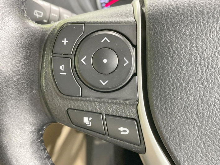 2014 Toyota Noah DBA-ZRR85G (UW-6a1905337839e)[26]