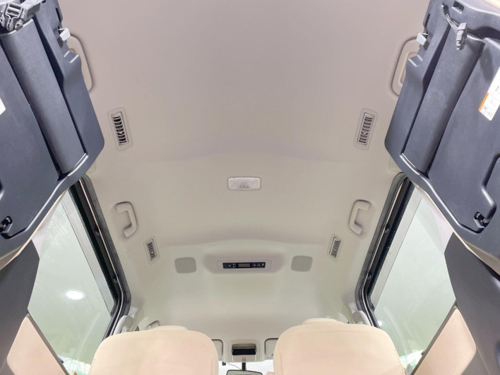 2014 Toyota Noah DBA-ZRR85G (UW-6a1905337839e)[6]