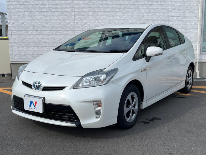 2013 Toyota Prius DAA-ZVW30 (UW-6a19053c5e6f3)[13]
