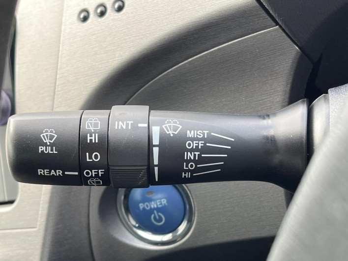2013 Toyota Prius DAA-ZVW30 (UW-6a19053c5e6f3)[27]