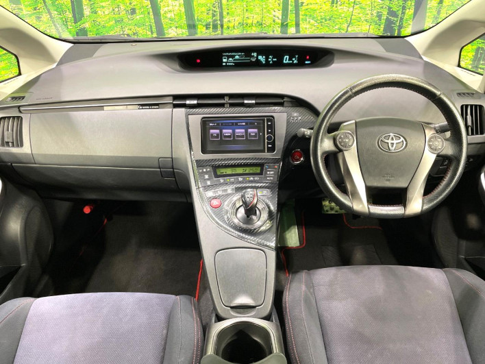 2013 Toyota Prius DAA-ZVW30 (UW-6a19053db08fc)[18]