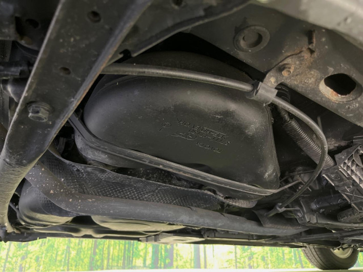 2012 Toyota Prius α DAA-ZVW40W (UW-6a19053e44c7b)[24]