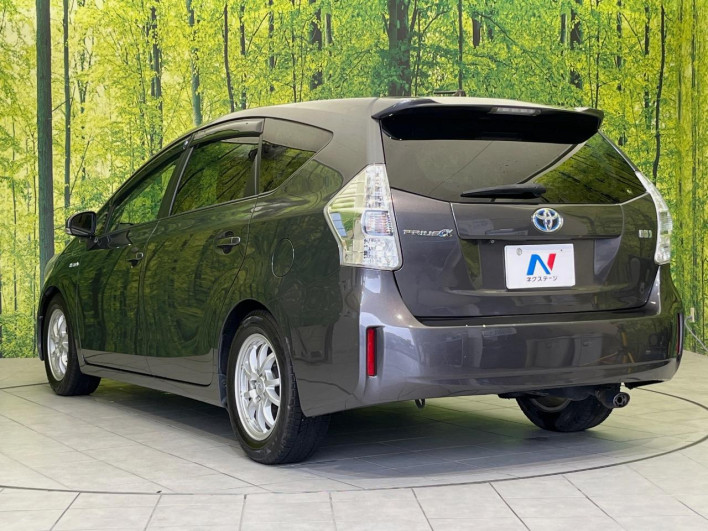2012 Toyota Prius α DAA-ZVW40W (UW-6a19053e44c7b)[10]