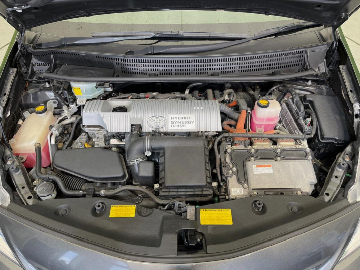 2012 Toyota Prius α DAA-ZVW40W (UW-6a19053e44c7b)[4]
