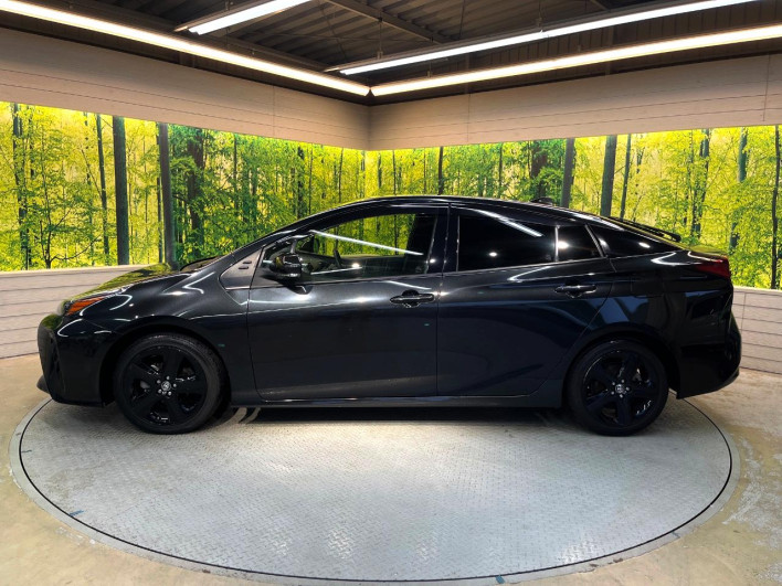 2021 Toyota Prius 6AA-ZVW51 (UW-6a1905452bdca)[8]