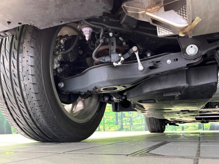 2018 Toyota C-HR DAA-ZYX10 (UW-6a190559c76e1)[26]