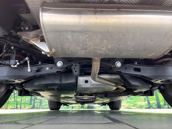 2018 Toyota C-HR DAA-ZYX10 (UW-6a190559c76e1)[25]
