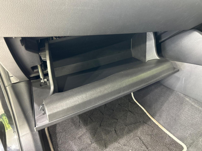 2018 Toyota C-HR DAA-ZYX10 (UW-6a190559e2996)[7]