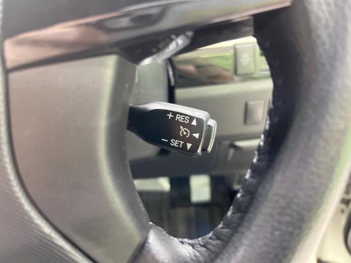 2014 Toyota Estima DBA-ACR50W (UW-6a1a54163575b)[26]