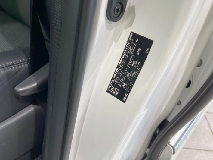 2014 Toyota Estima DBA-ACR50W (UW-6a1a54163575b)[1]