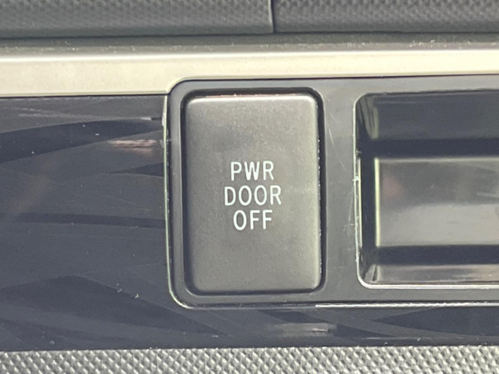 2014 Toyota Estima DBA-ACR50W (UW-6a1a54163575b)[24]