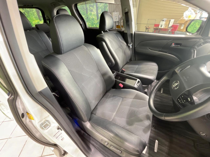 2014 Toyota Estima DBA-ACR50W (UW-6a1a54163575b)[6]
