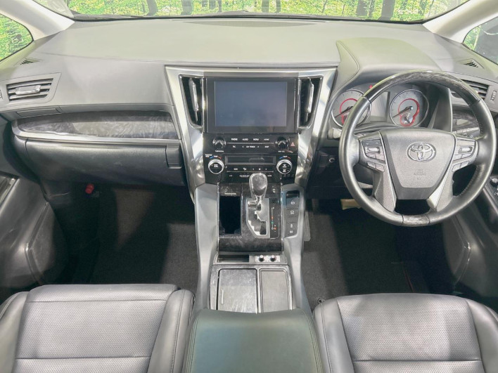 2020 Toyota Vellfire 3BA-AGH30W (UW-6a1a5422bcfa9)[27]