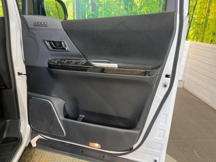 2012 Toyota Vellfire DBA-ANH20W (UW-6a1a542916734)[16]