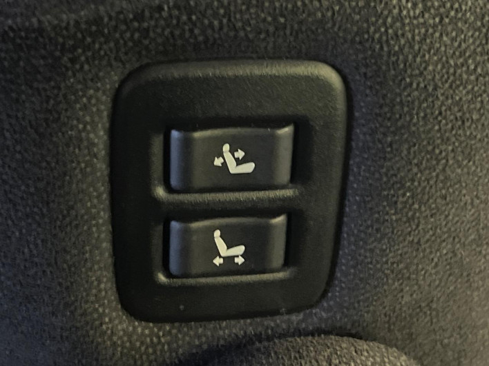2012 Toyota Vellfire DBA-ANH20W (UW-6a1a542916734)[23]