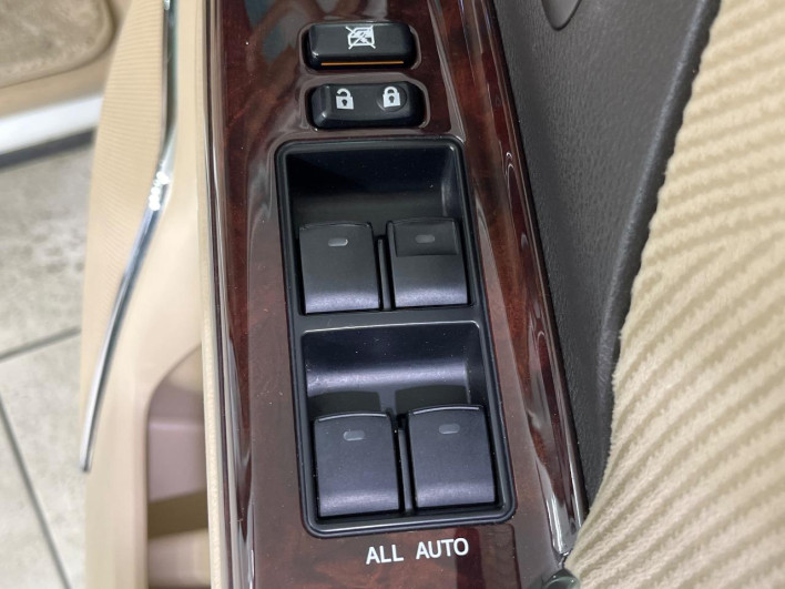 2012 Toyota Alphard DBA-ANH25W (UW-6a1a542a584d8)[11]