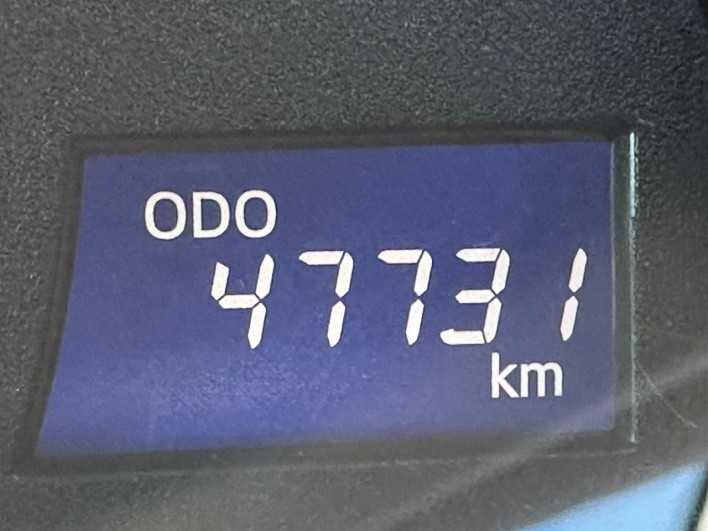 2013 Toyota Camry DAA-AVV50 (UW-6a1a542db8365)[2]