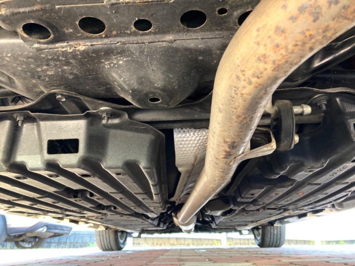 2013 Toyota Camry DAA-AVV50 (UW-6a1a542db8365)[5]