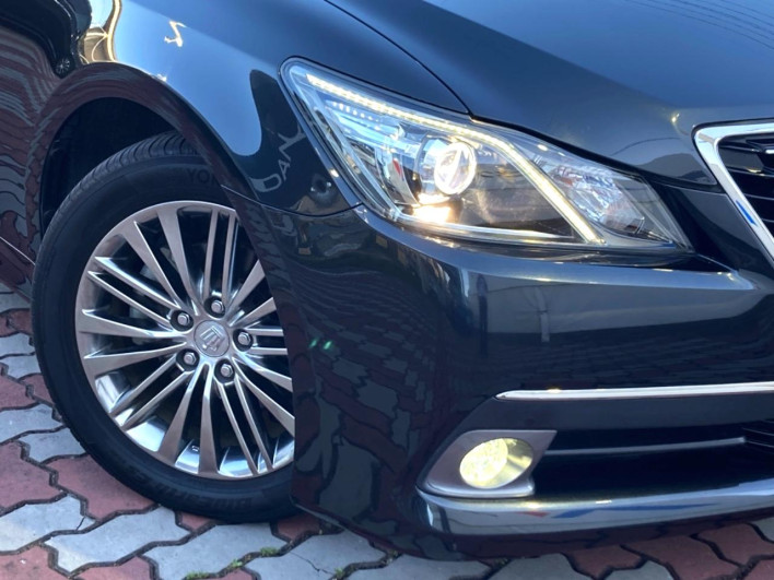 2015 Toyota Crown Hybrid DAA-AWS210 (UW-6a1a542fcf4b7)[4]