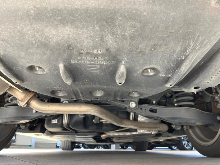 2020 Toyota Camry DAA-AXVH70 (UW-6a1a543bcf722)[18]