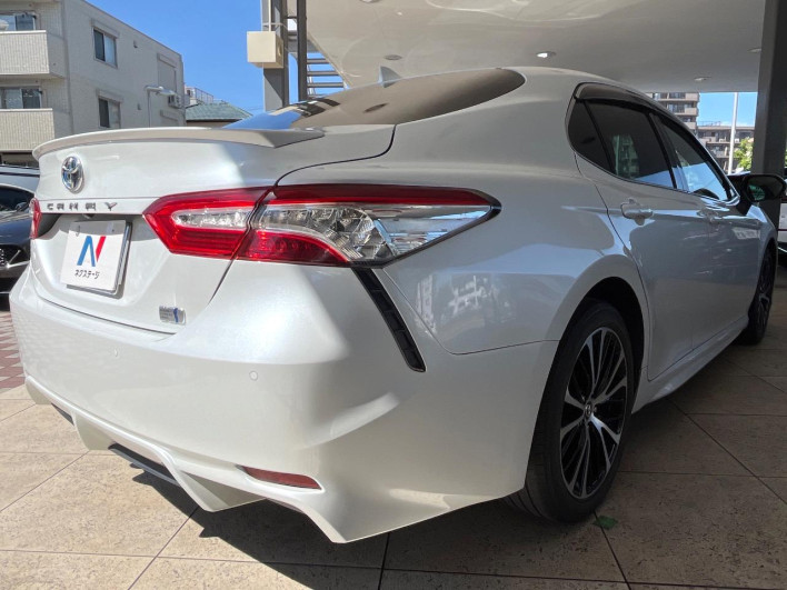 2020 Toyota Camry DAA-AXVH70 (UW-6a1a543bcf722)[10]