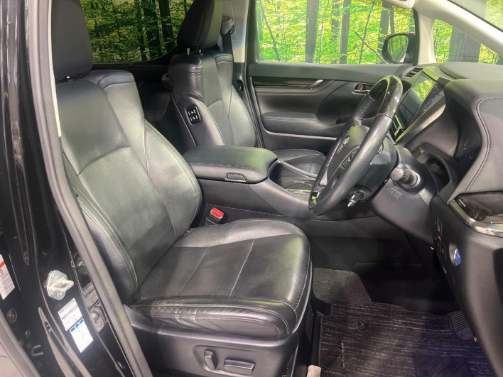 2016 Toyota Alphard Hybrid DAA-AYH30W (UW-6a1a543dc340c)[28]