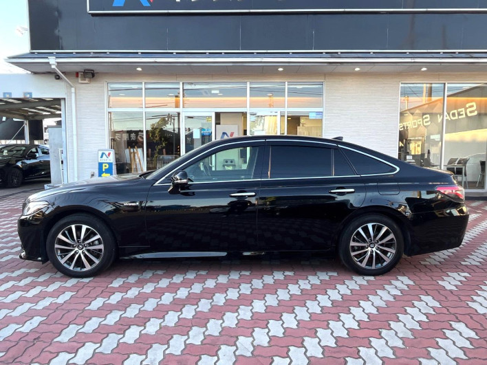 2019 Toyota Crown Hybrid 6AA-AZSH20 (UW-6a1a5441dcc9f)[10]