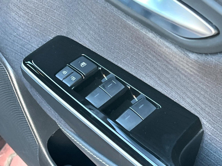 2019 Toyota Crown Hybrid 6AA-AZSH20 (UW-6a1a5441dcc9f)[25]