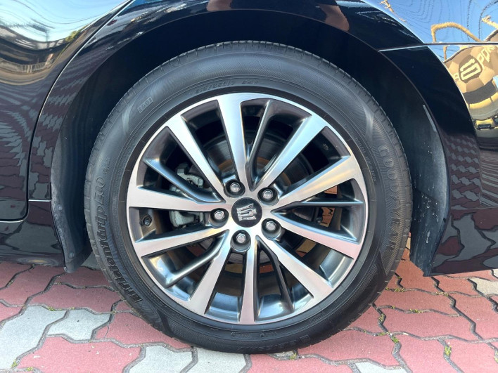 2019 Toyota Crown Hybrid 6AA-AZSH20 (UW-6a1a5441dcc9f)[14]