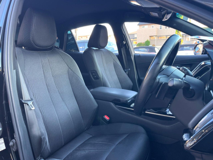 2019 Toyota Crown Hybrid 6AA-AZSH20 (UW-6a1a5441dcc9f)[28]
