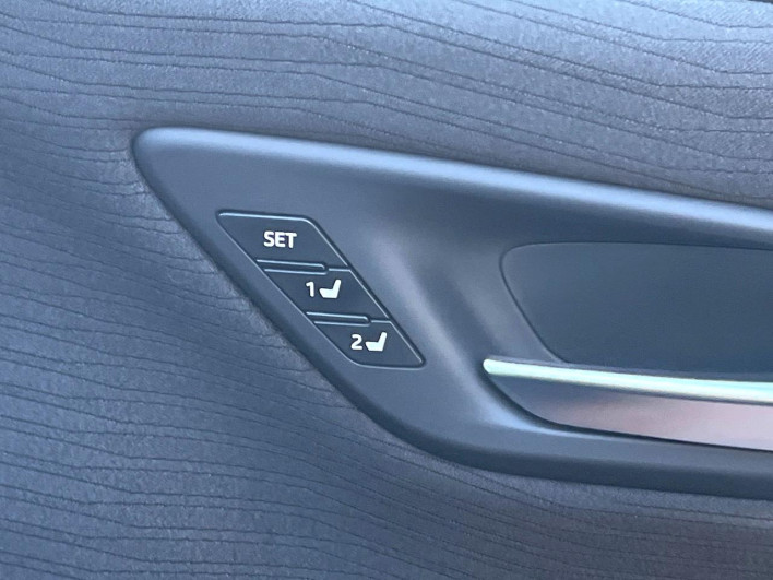 2019 Toyota Crown Hybrid 6AA-AZSH20 (UW-6a1a5441dcc9f)[26]