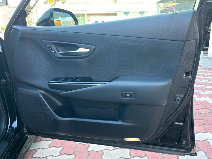 2019 Toyota Crown Hybrid 6AA-AZSH20 (UW-6a1a5441dcc9f)[24]