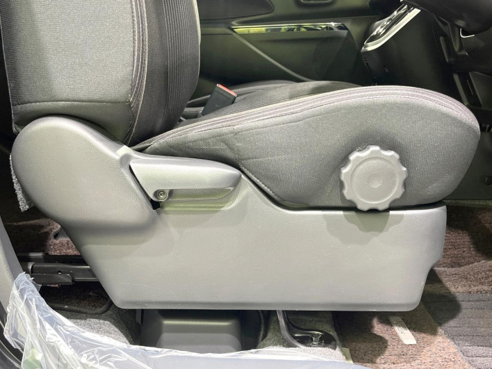 2018 Nissan DAYZ ROOX DBA-B21A (UW-6a1a54495bed4)[14]