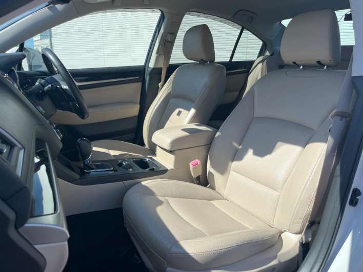 2015 Subaru Legacy B4 DBA-BN9 (UW-6a1a545ce459a)[25]
