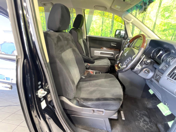2009 Mitsubishi Delica D:5 DBA-CV5W (UW-6a1a546669037)[20]