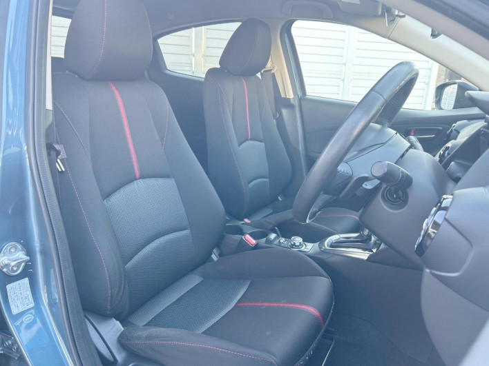 2015 Mazda Demio LDA-DJ5AS (UW-6a1a546d420ca)[28]